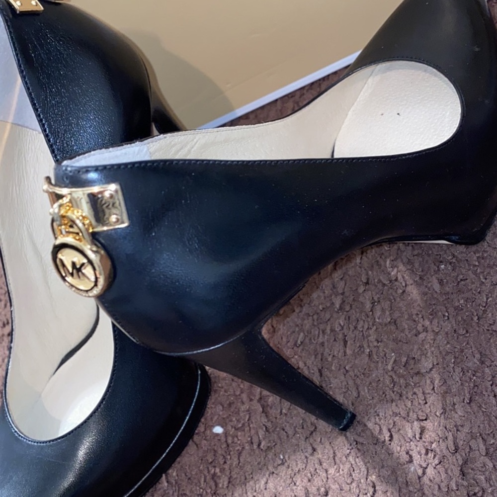 MK pumps